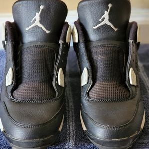 Jordan 4 Metal Oreo